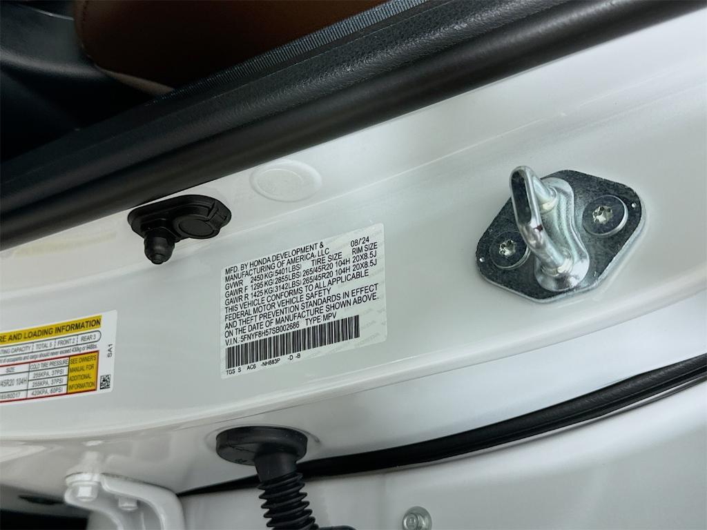 used 2025 Honda Passport car, priced at $40,897