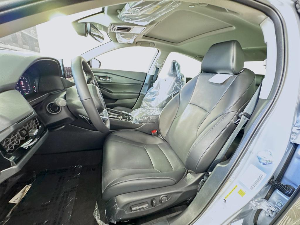 new 2025 Honda Accord Hybrid car, priced at $40,450