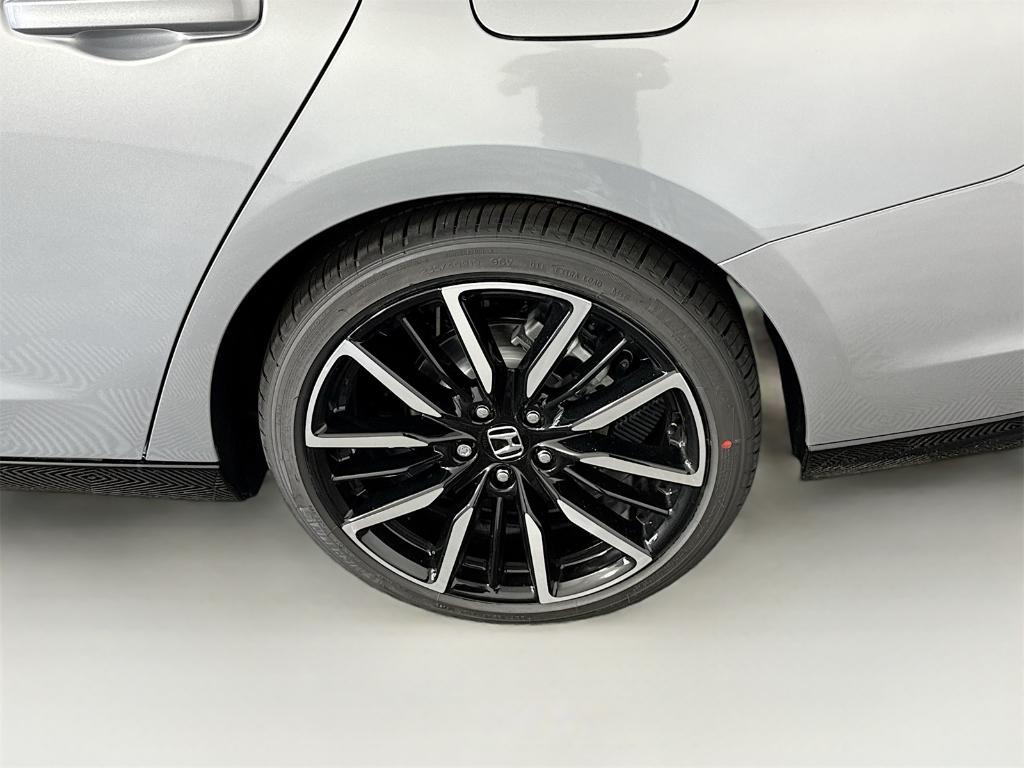 new 2025 Honda Accord Hybrid car, priced at $40,450
