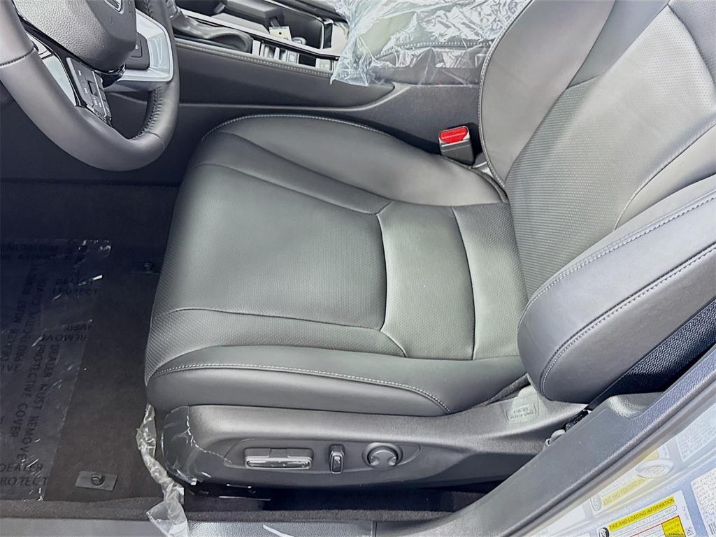 new 2025 Honda Accord Hybrid car, priced at $40,450