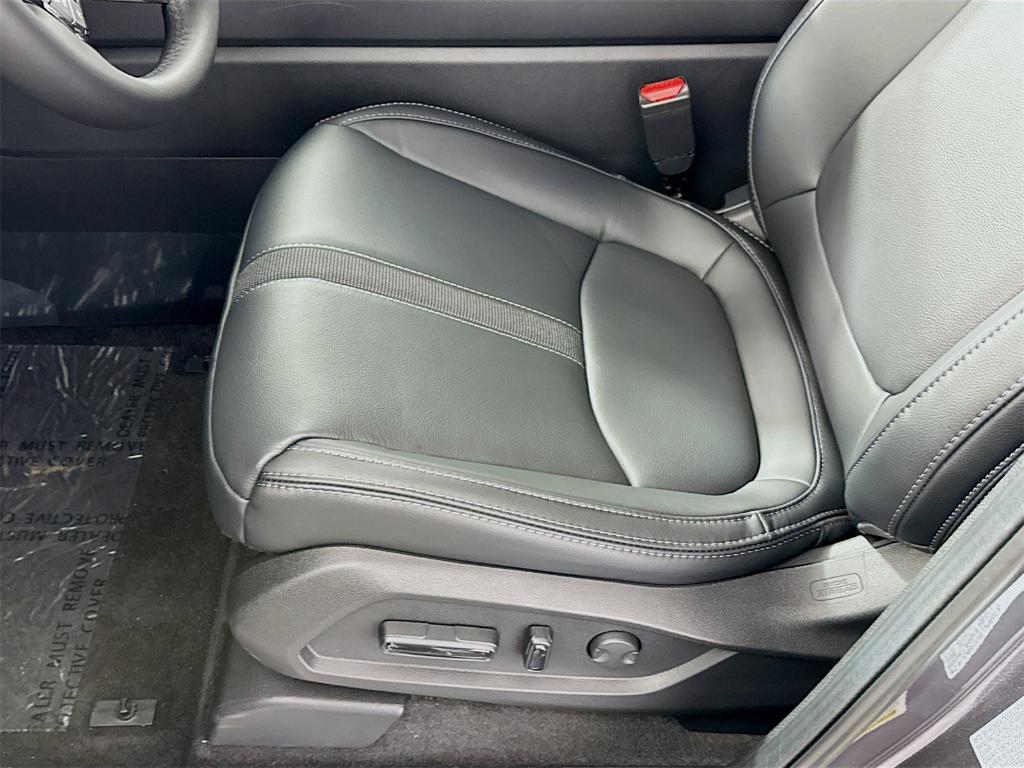new 2025 Honda Pilot car, priced at $52,995