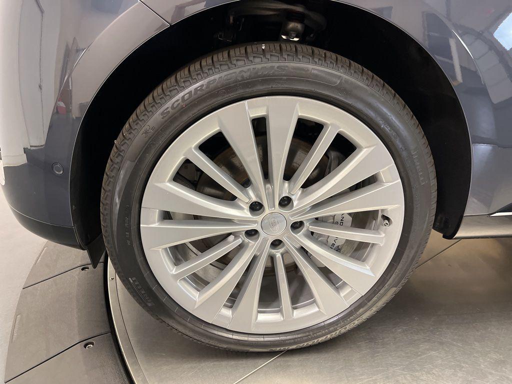 new 2025 Land Rover Range Rover car, priced at $142,955