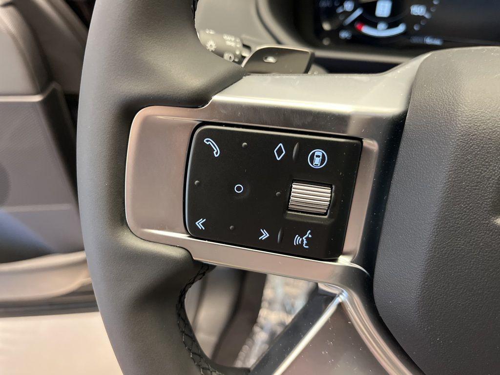 new 2026 Land Rover Discovery car, priced at $72,371