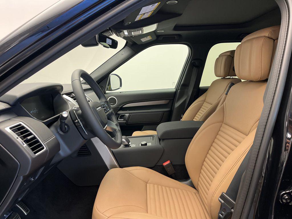 new 2026 Land Rover Discovery car, priced at $72,371