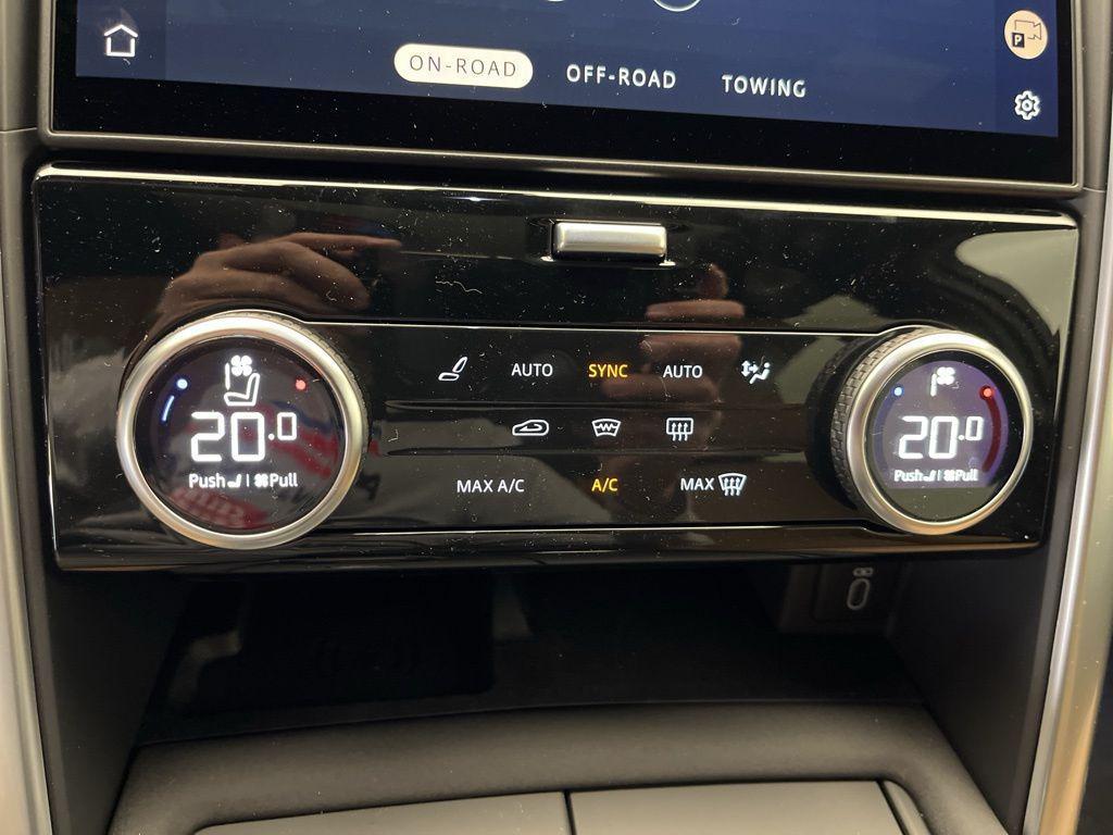 new 2026 Land Rover Discovery car, priced at $72,371