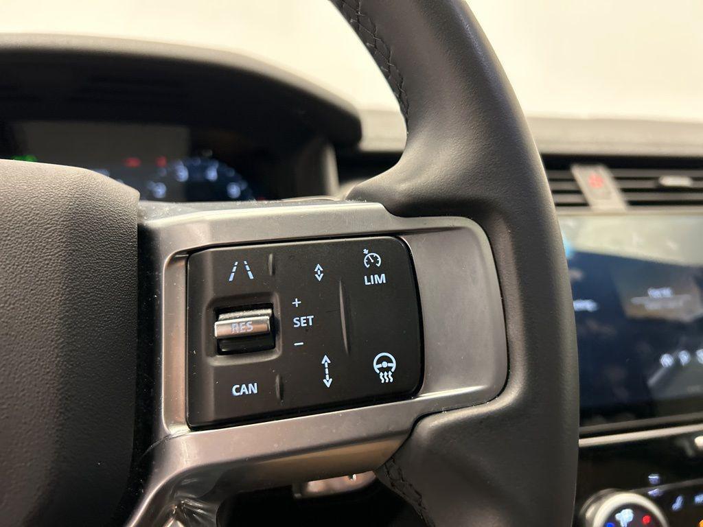 used 2025 Land Rover Discovery car, priced at $64,971