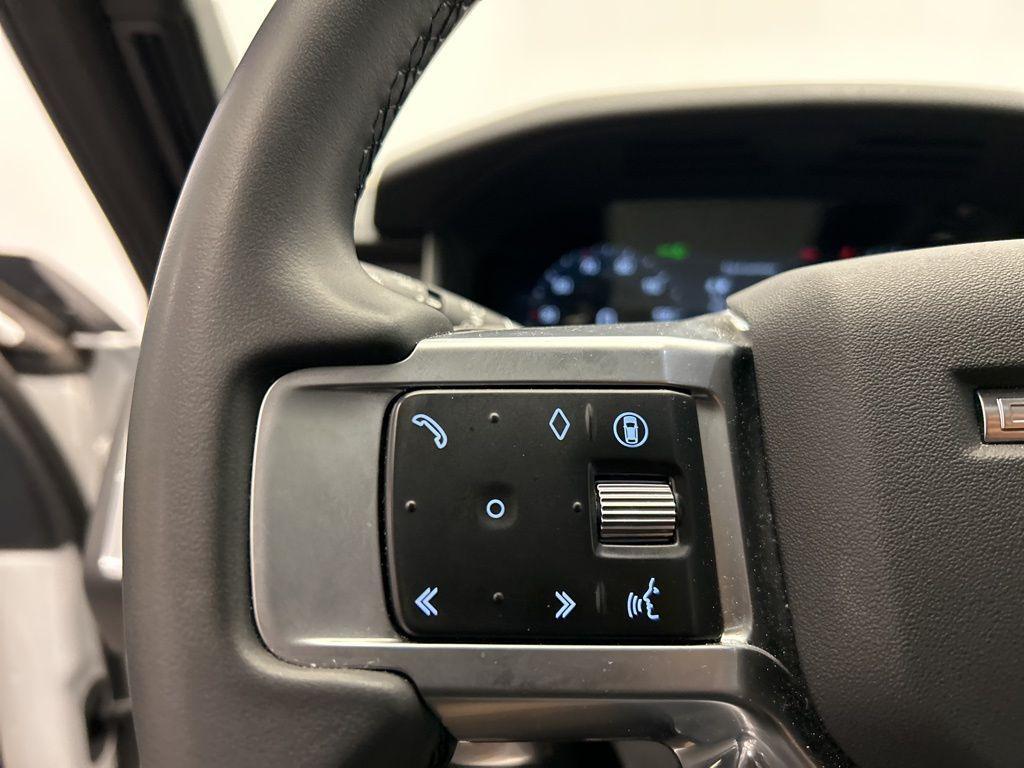 used 2025 Land Rover Discovery car, priced at $64,971