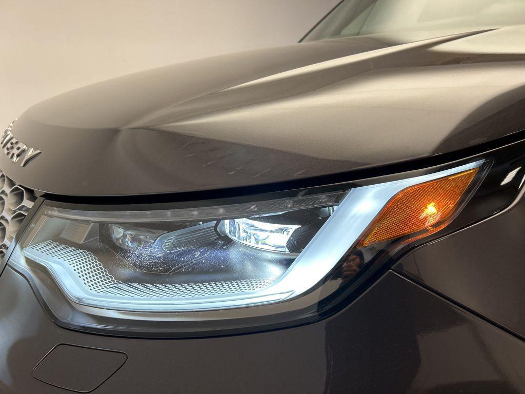 used 2023 Land Rover Discovery car, priced at $46,784