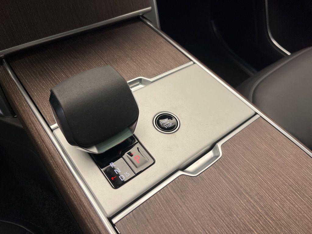 new 2025 Land Rover Range Rover car, priced at $125,655