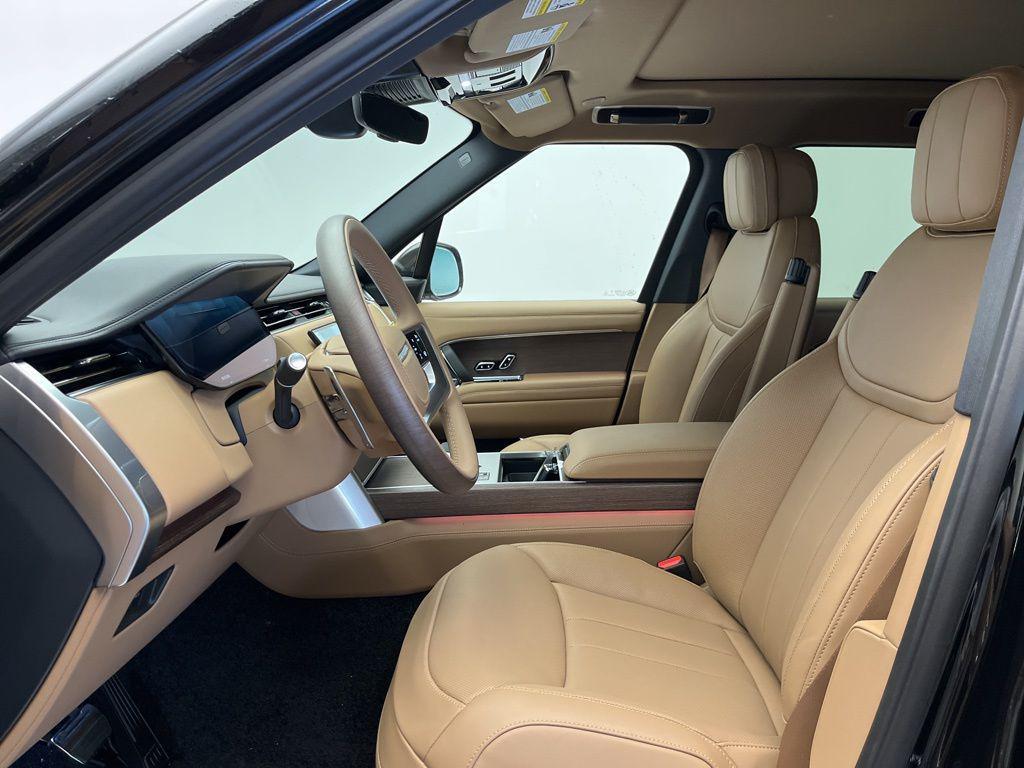 new 2025 Land Rover Range Rover car, priced at $129,135