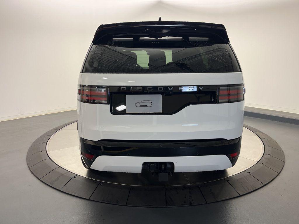 new 2025 Land Rover Discovery car, priced at $69,528