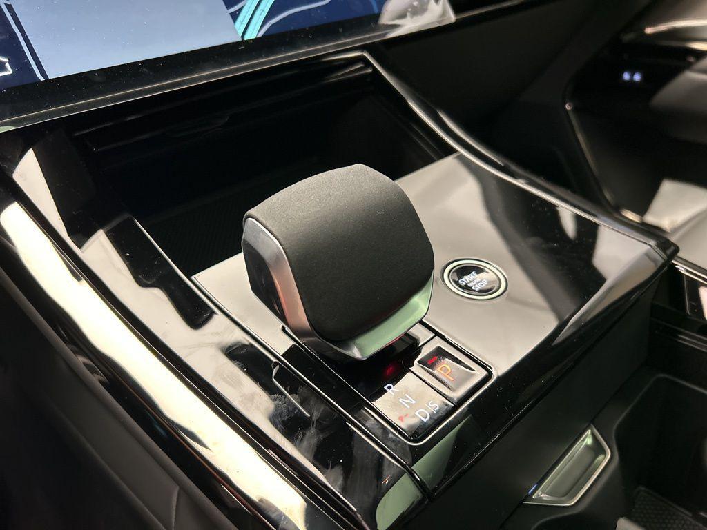 new 2025 Land Rover Range Rover Sport car, priced at $124,355