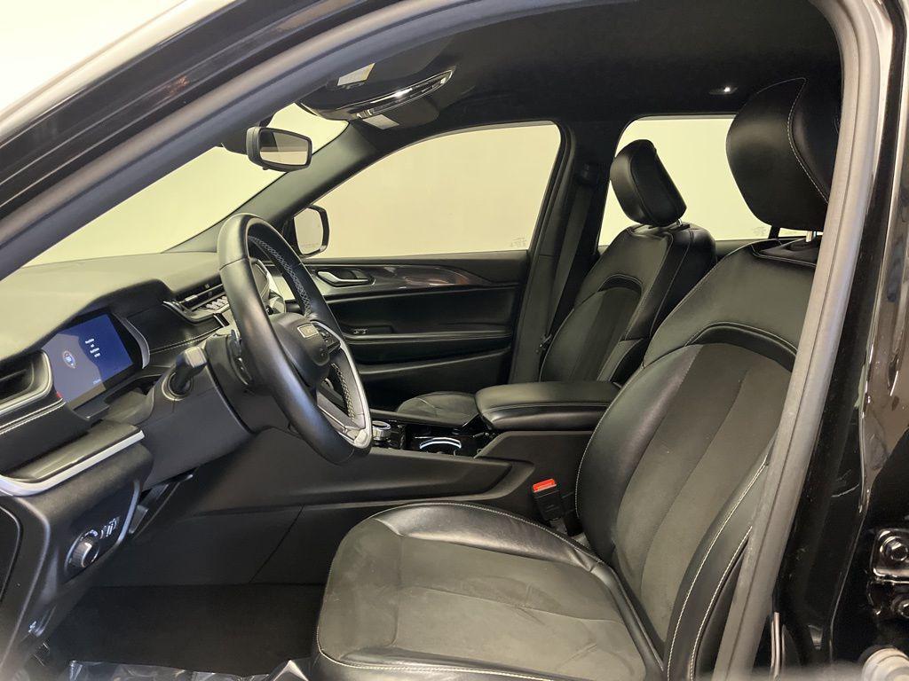 used 2022 Jeep Grand Cherokee car, priced at $30,279