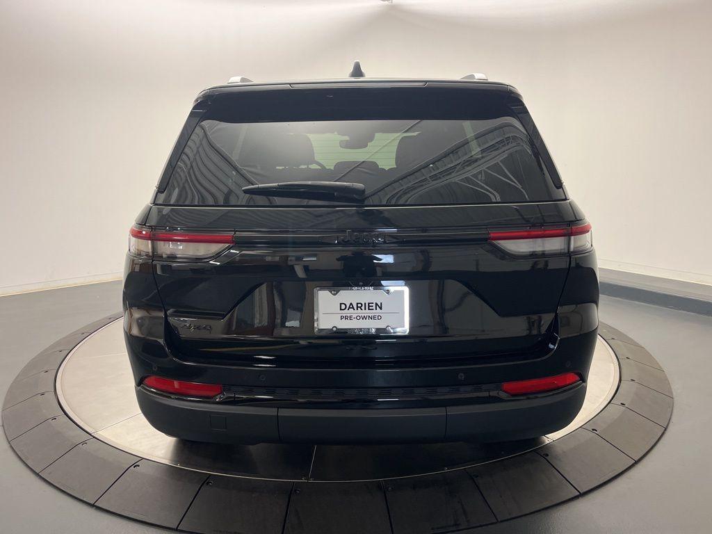 used 2022 Jeep Grand Cherokee car, priced at $30,279