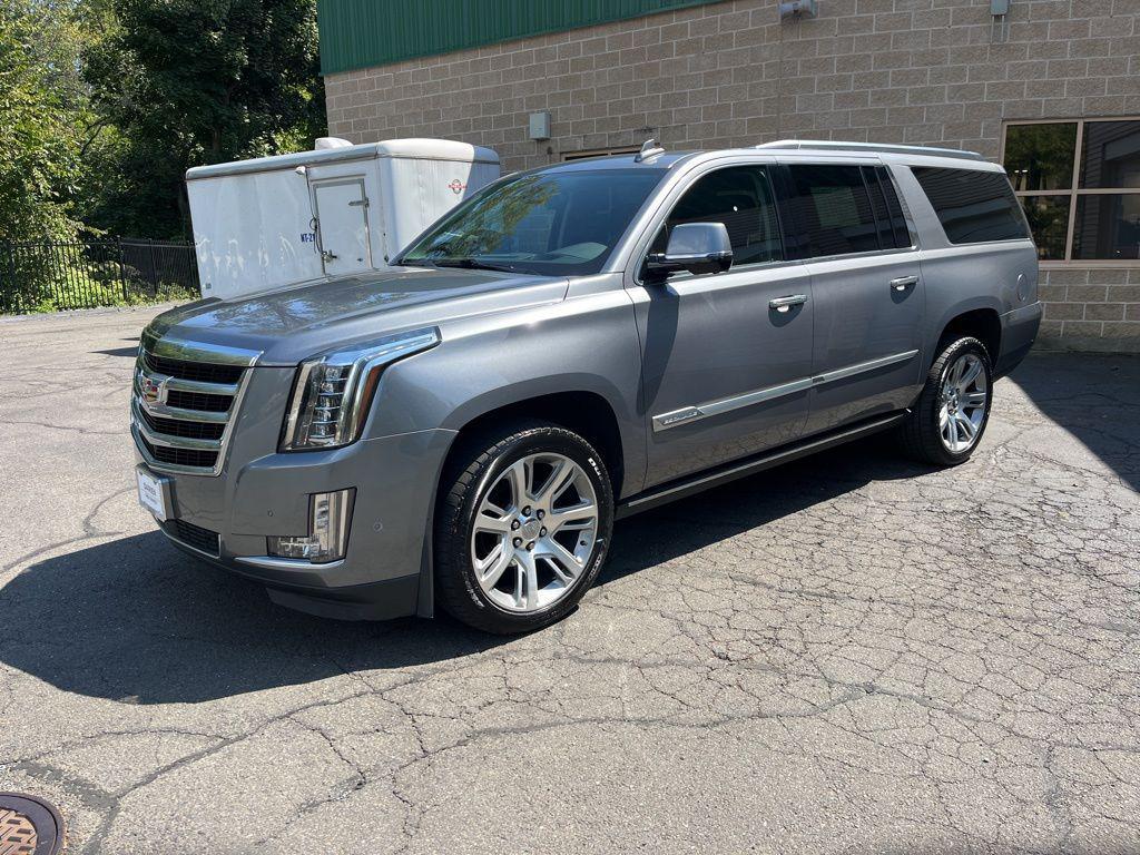used 2020 Cadillac Escalade ESV car, priced at $41,754