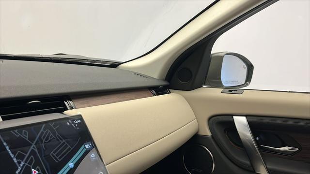 new 2025 Land Rover Discovery Sport car, priced at $55,173