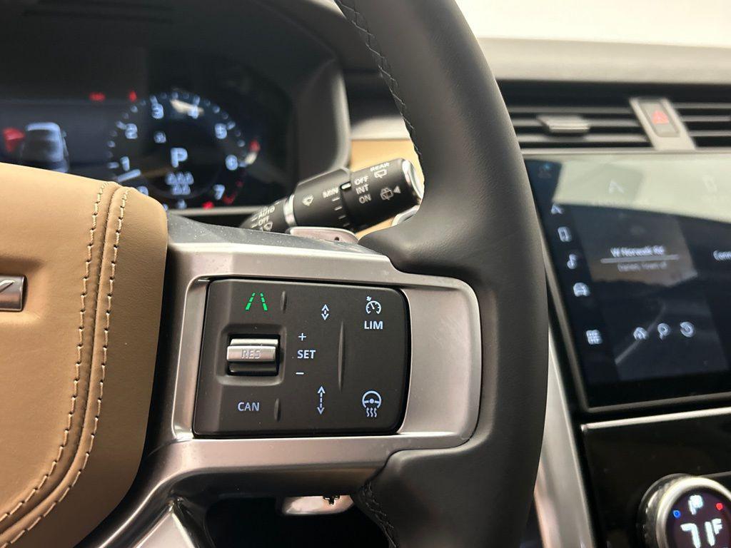 new 2026 Land Rover Discovery car, priced at $88,741