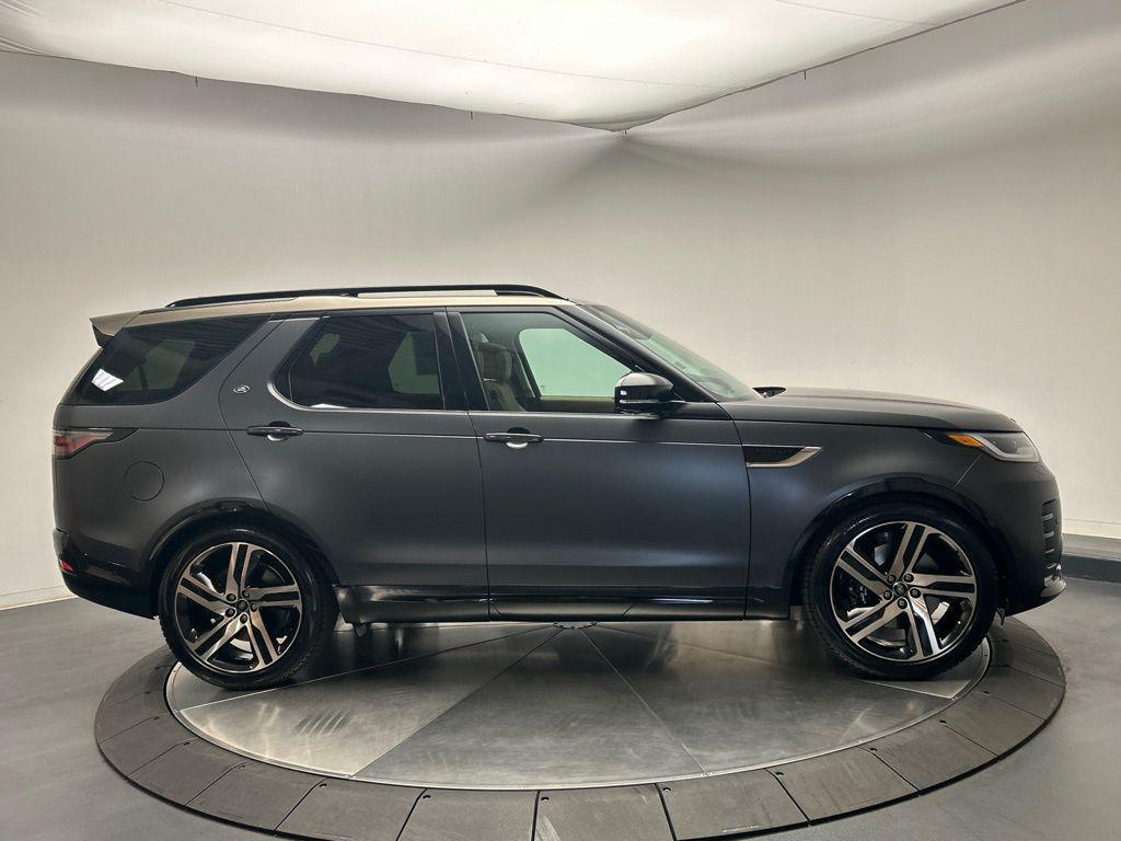 new 2026 Land Rover Discovery car, priced at $88,741