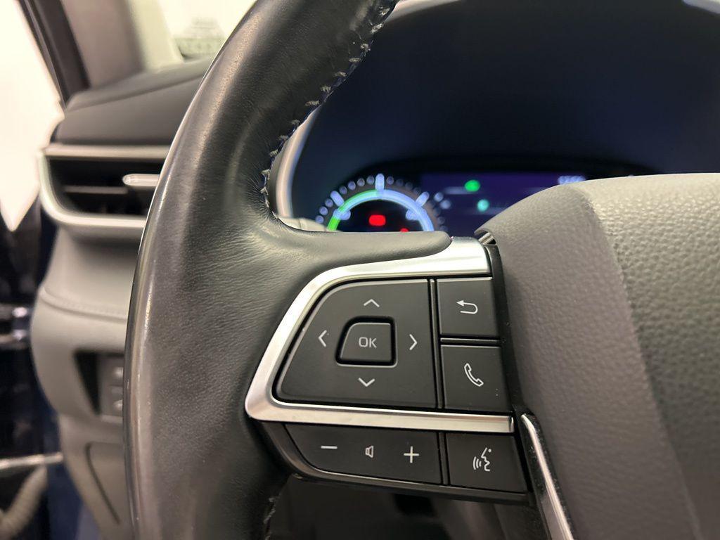 used 2021 Toyota Highlander Hybrid car, priced at $29,598