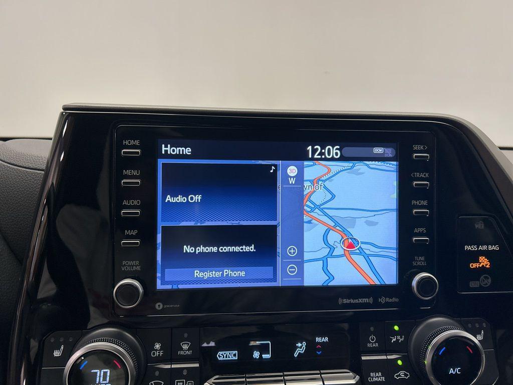 used 2021 Toyota Highlander Hybrid car, priced at $29,598