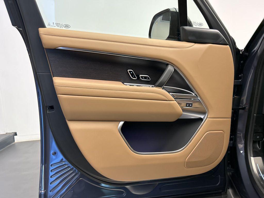 new 2025 Land Rover Range Rover car, priced at $123,710