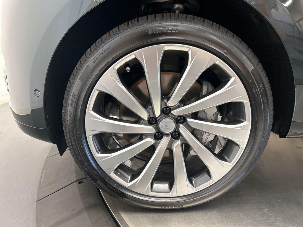 new 2025 Land Rover Range Rover car, priced at $148,405