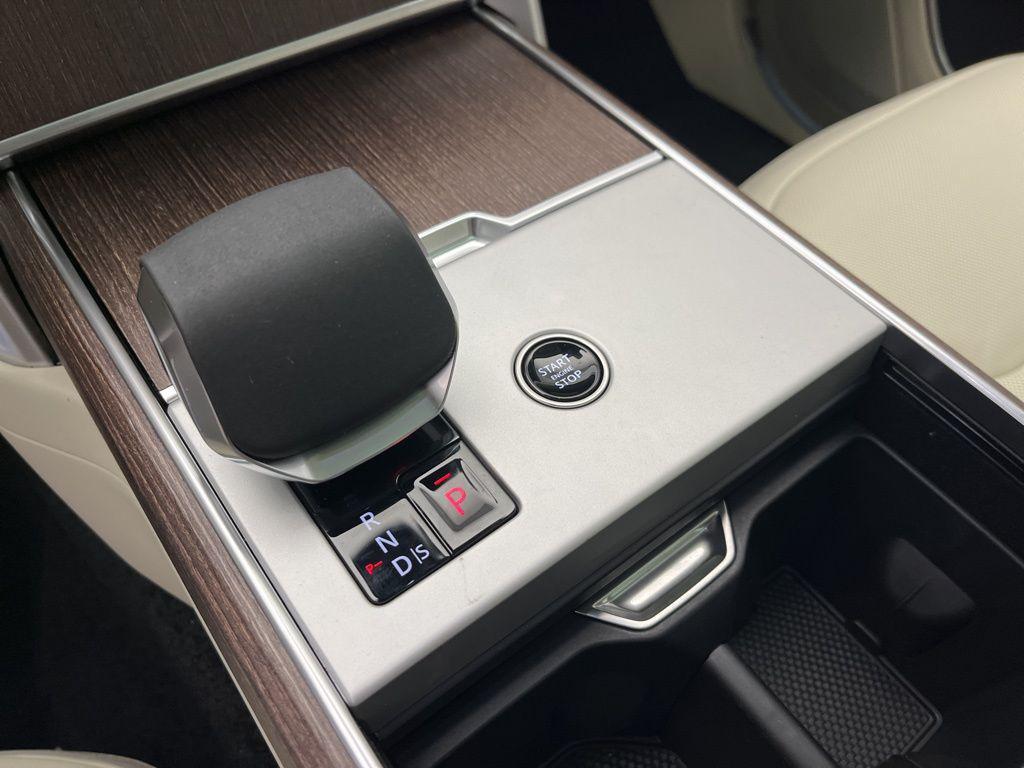 new 2025 Land Rover Range Rover car, priced at $153,005