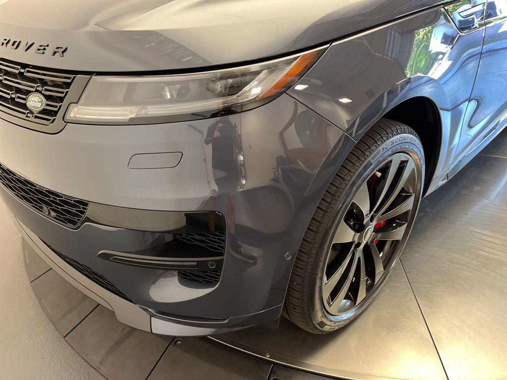 new 2025 Land Rover Range Rover Sport car, priced at $120,000