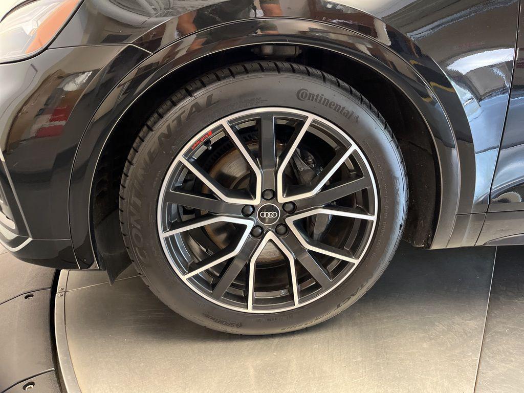 used 2021 Audi SQ5 car, priced at $31,492