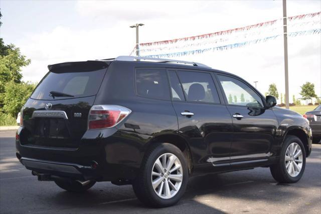 used 2010 Toyota Highlander Hybrid car, priced at $9,495