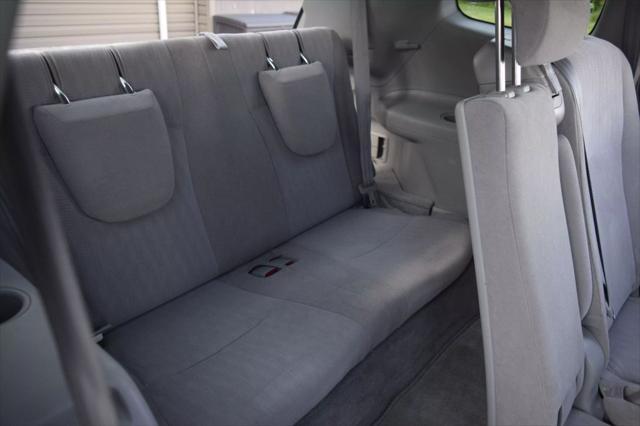 used 2010 Toyota Highlander Hybrid car, priced at $9,495