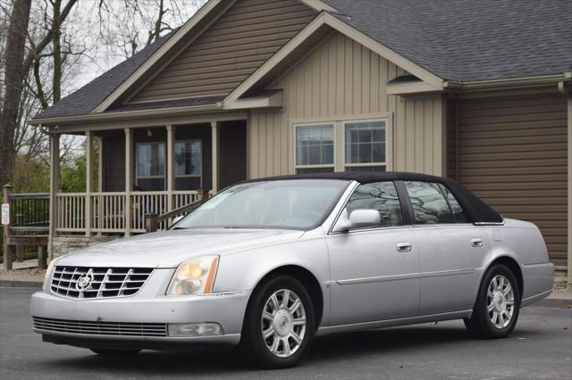 used 2009 Cadillac DTS car, priced at $3,995