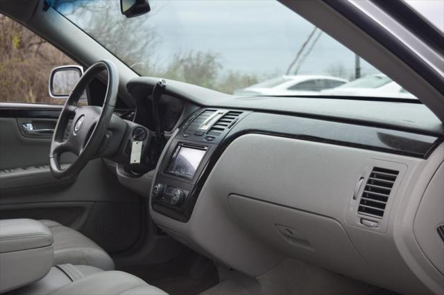 used 2009 Cadillac DTS car, priced at $3,995