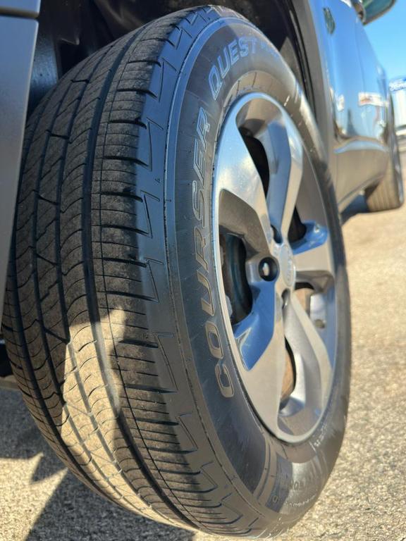 used 2019 Jeep Cherokee car, priced at $15,000