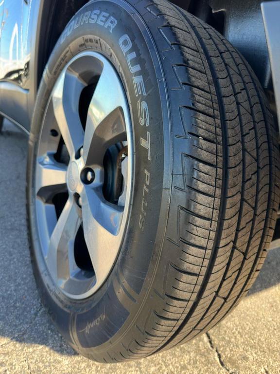 used 2019 Jeep Cherokee car, priced at $15,000