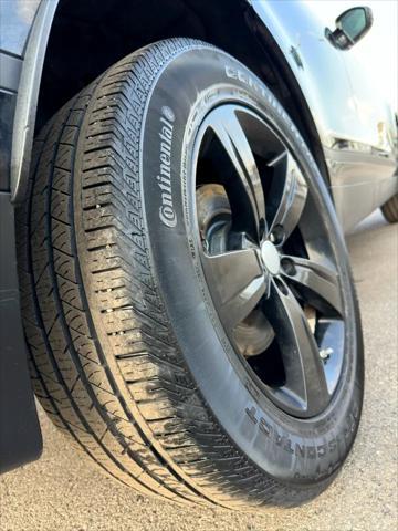 used 2019 Land Rover Range Rover Velar car, priced at $16,000