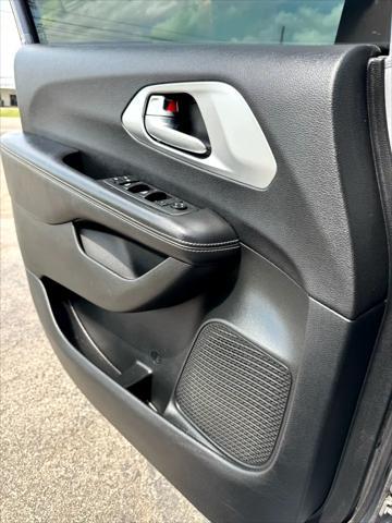 used 2018 Chrysler Pacifica car, priced at $8,900