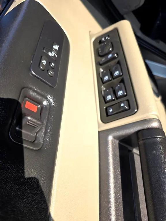 used 2004 Hummer H2 car, priced at $12,600