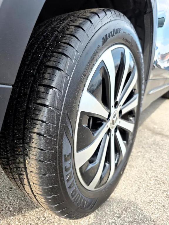 used 2021 Mercedes-Benz GLB 250 car, priced at $24,300