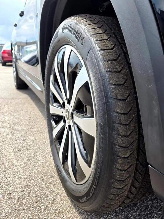 used 2021 Mercedes-Benz GLB 250 car, priced at $24,300
