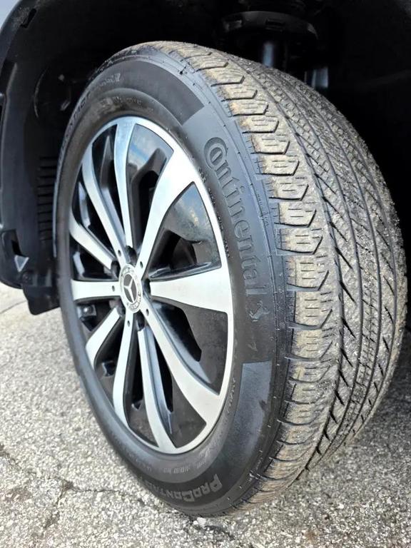 used 2021 Mercedes-Benz GLB 250 car, priced at $24,300