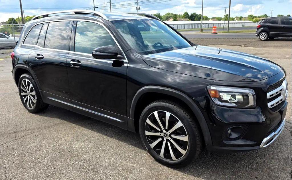 used 2021 Mercedes-Benz GLB 250 car, priced at $24,300