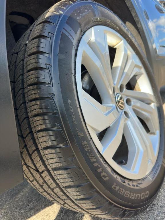 used 2021 Volkswagen Atlas car, priced at $19,970
