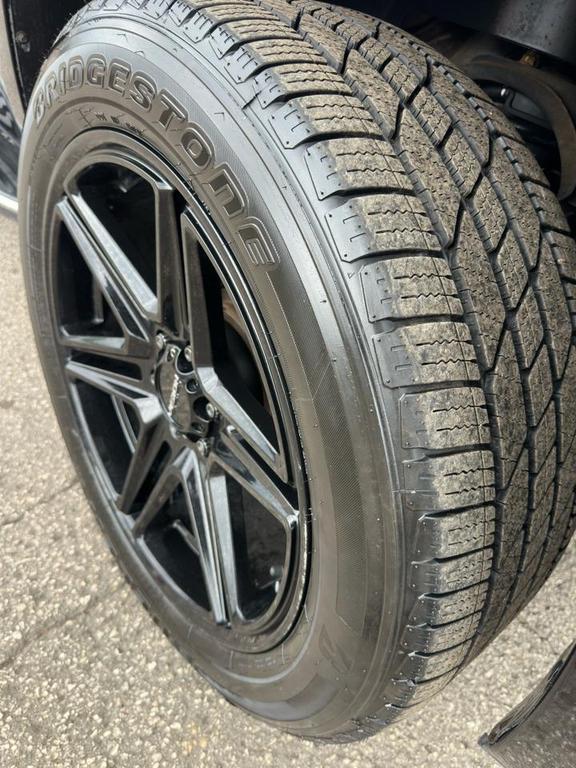 used 2011 GMC Yukon car, priced at $7,800