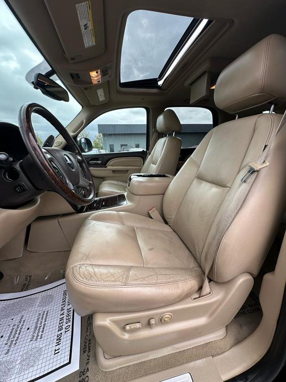 used 2011 GMC Yukon car, priced at $7,800