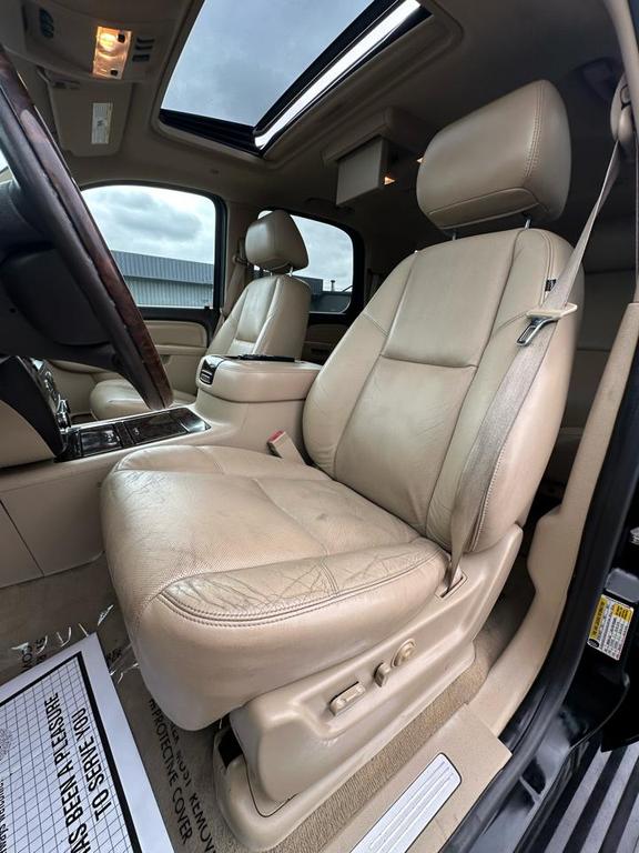 used 2011 GMC Yukon car, priced at $7,800