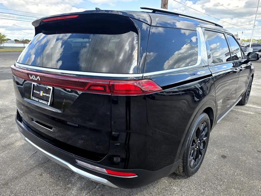used 2022 Kia Carnival car, priced at $24,700