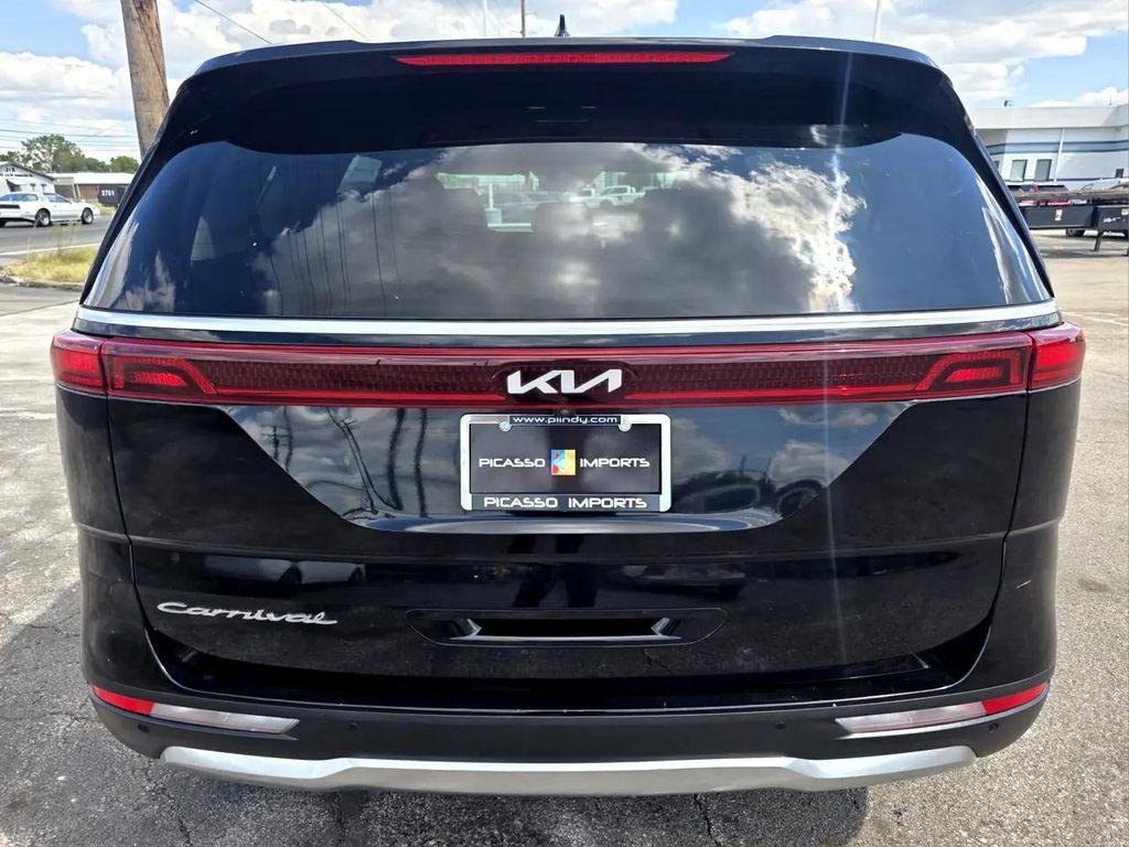 used 2022 Kia Carnival car, priced at $24,700