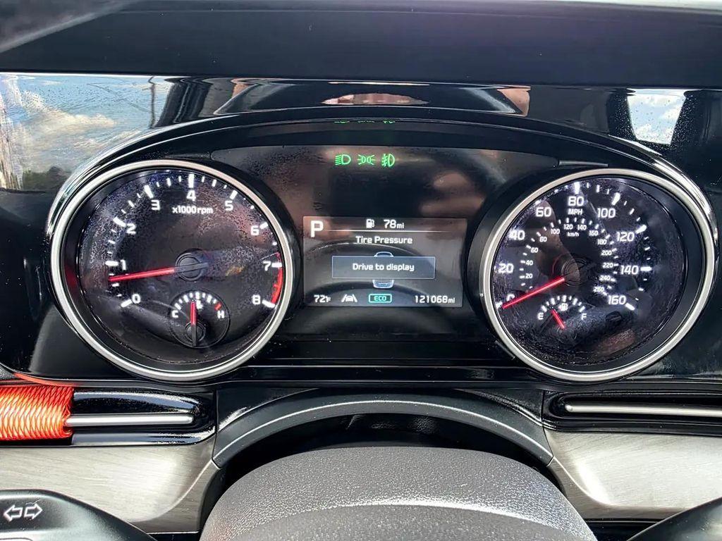 used 2022 Kia Carnival car, priced at $24,700
