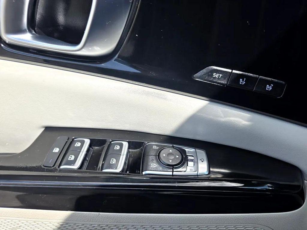 used 2022 Kia Carnival car, priced at $24,700